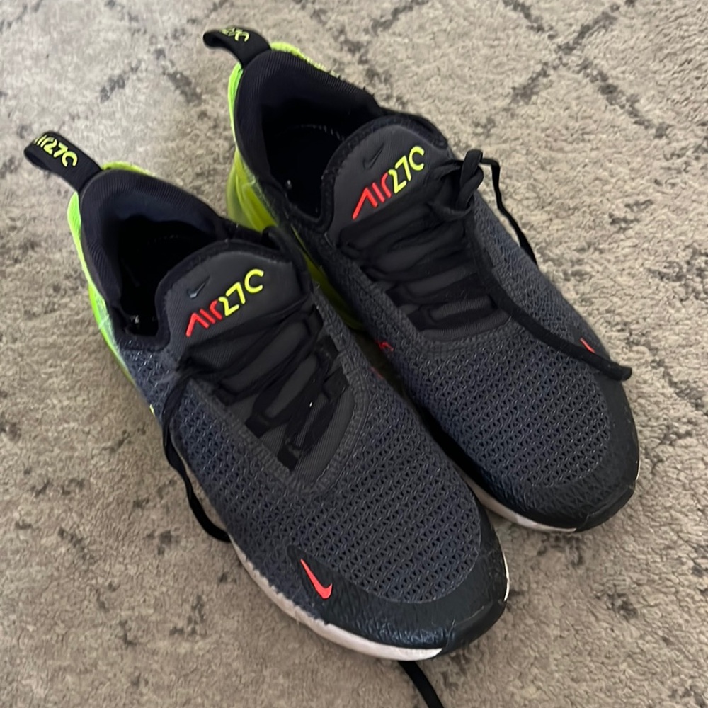 Nike air 70, kid size 5.5